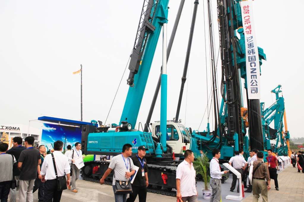 新品、精品、星品齐聚 闪耀BICES 2015