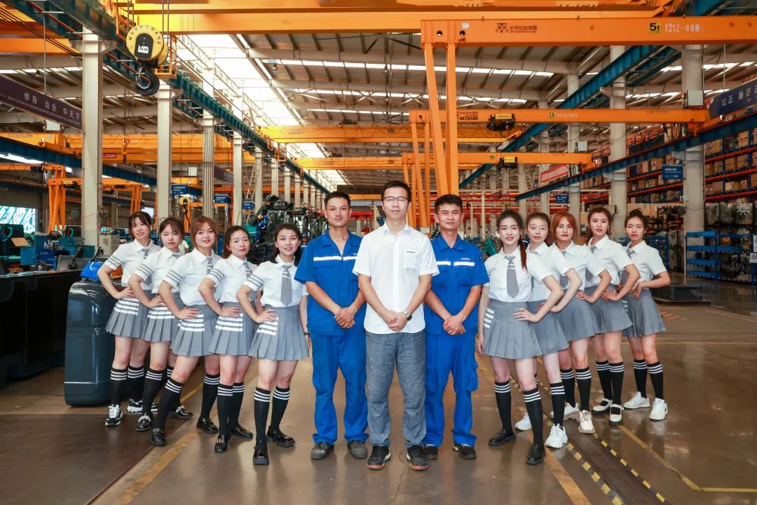 又酷又辣又炫!第二届挖机宝贝来了