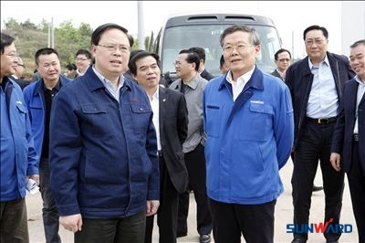长沙市市长张剑飞一行调研