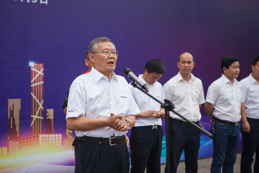 民族挖掘机品牌先导者，“城镇建设利器”SWE80E9荣耀上市