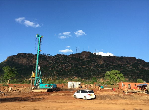 入岩神器在东非肯尼亚获赞，人好设备好