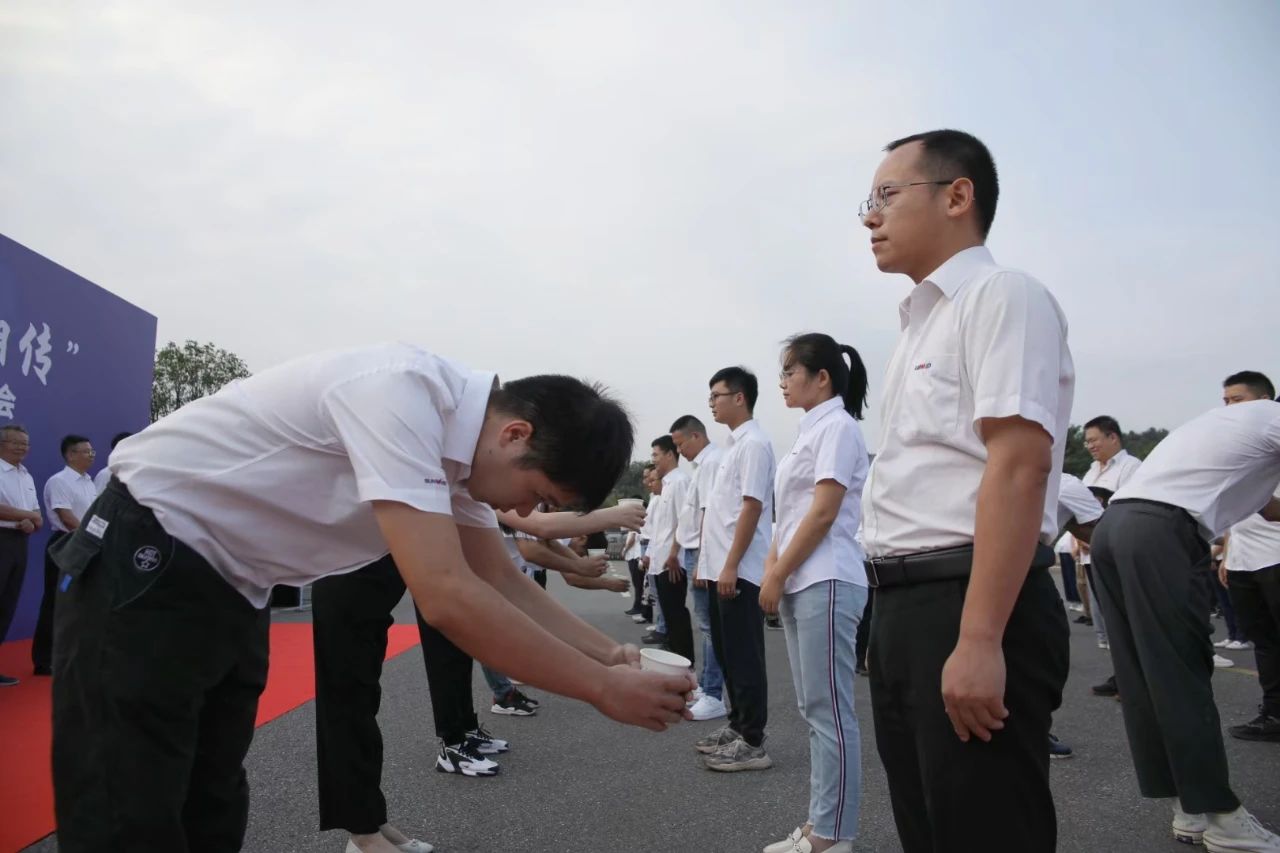 百人齐聚拜师恩 | “传帮带”人才培养模式为公司发展积蓄力量