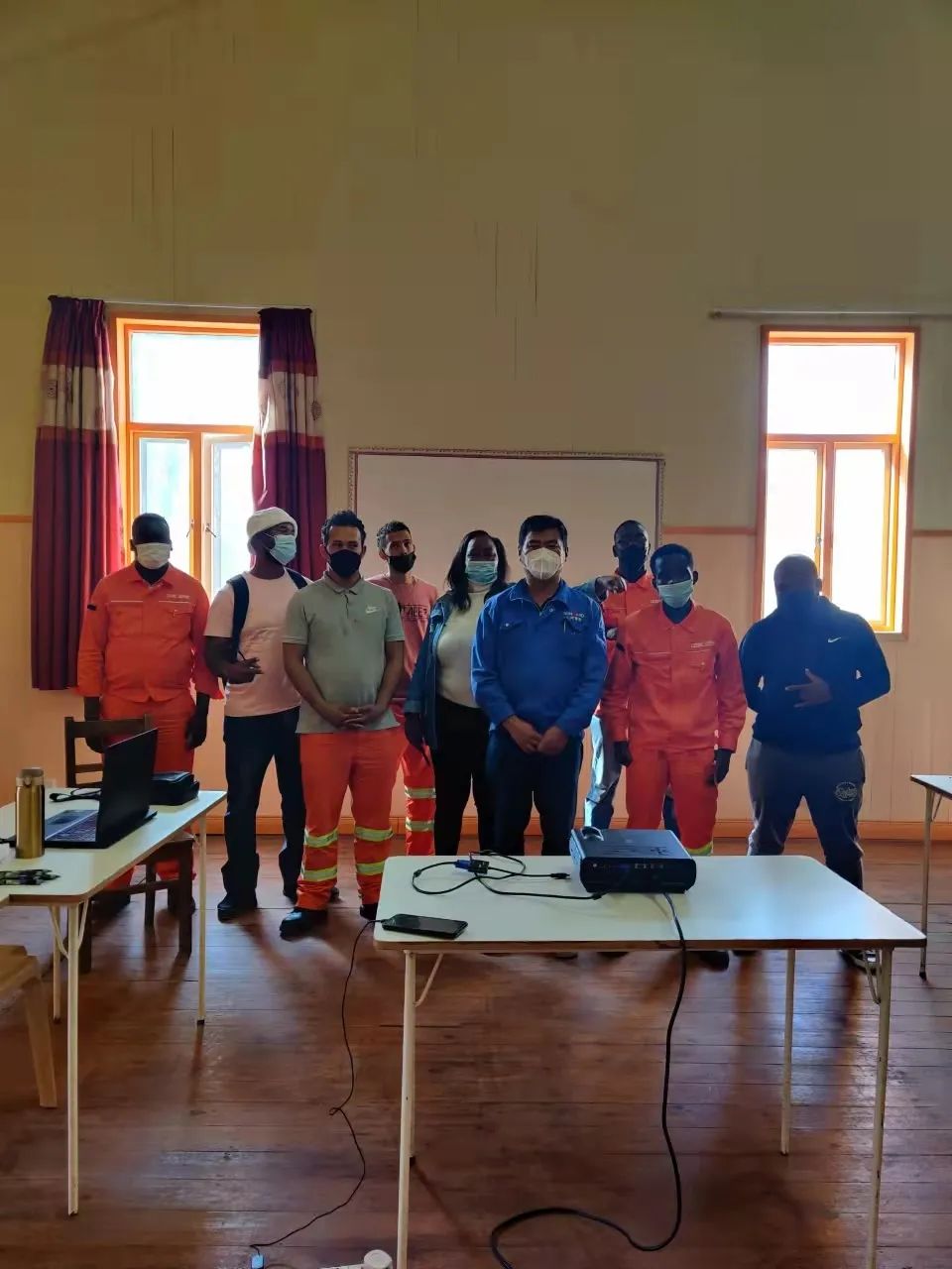 疫情当下，逆行非洲——凿岩设备团队海外服务纪实