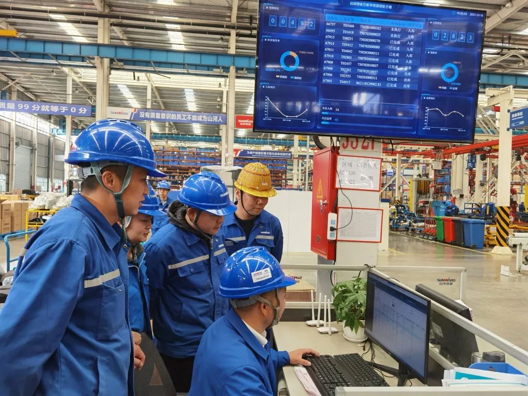 你好 2022！再见 2021！我与共成长