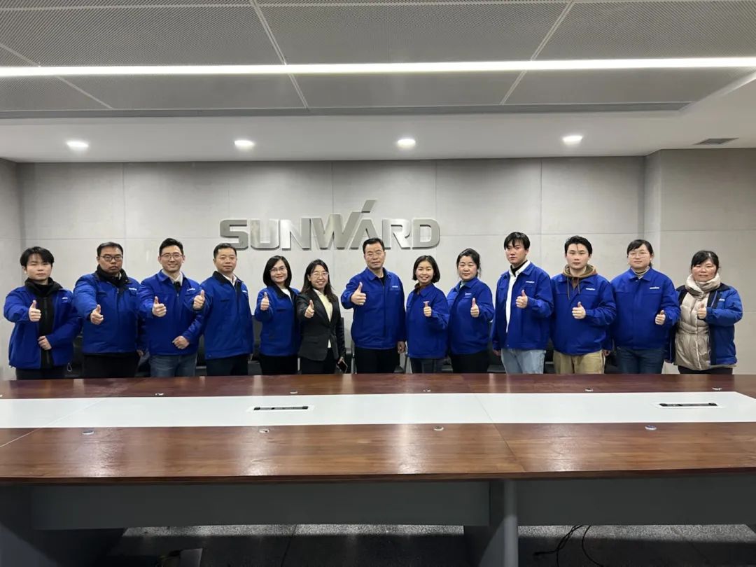 一金一铜二优秀！斩获“华辰杯”多个大奖