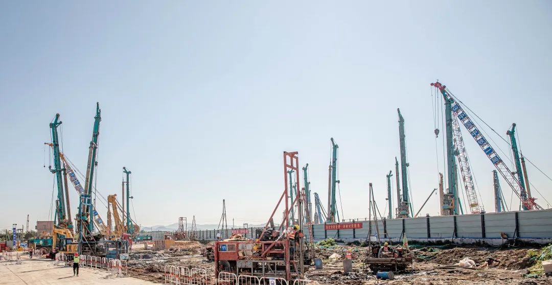 “山河绿”再现大湾区！旋挖钻机组团助建广州白云机场项目