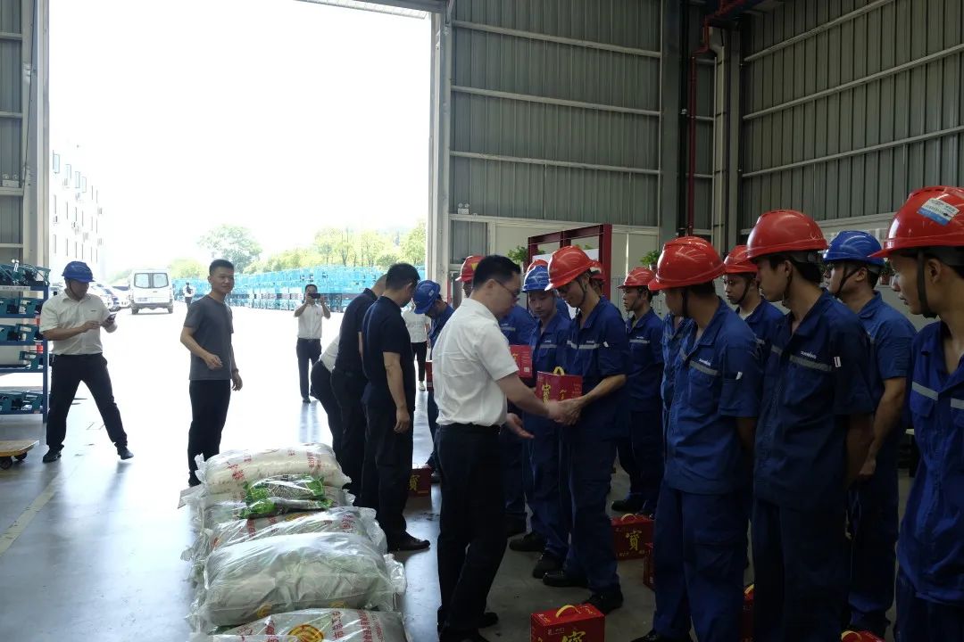 长沙市总工会慰问一线员工