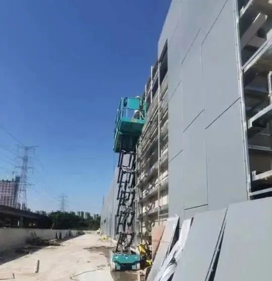 众志成城抗疫情！高空机械助力惠州方舱医院建设