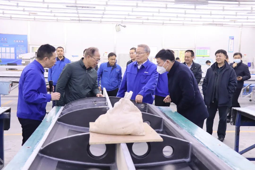 广州市国资委主任陈德俊考察航空产业基地