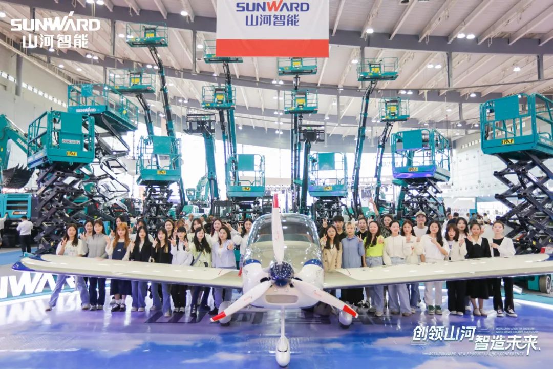 2023 CICEE | 亮相2023长沙国际工程机械展！智能化、电动化产品站C位
