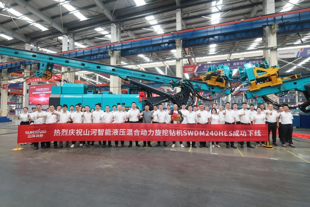 助力“双碳”、绿动未来！增程式电动旋挖钻机、液压混合动力旋挖钻机齐交付