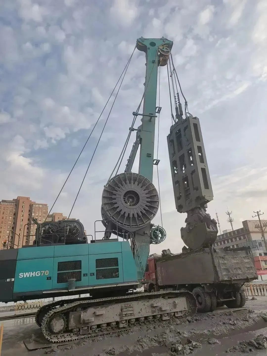 助力国内国际重大工程！液压抓斗实力“出圈”