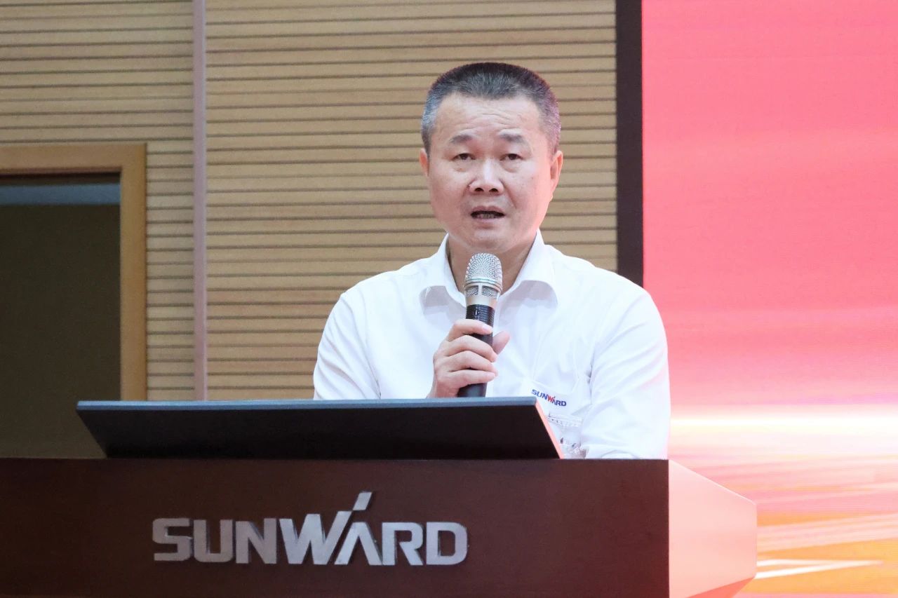 强信心 聚合力 共建美好家园——庆祝成立24周年表彰大会隆重召开