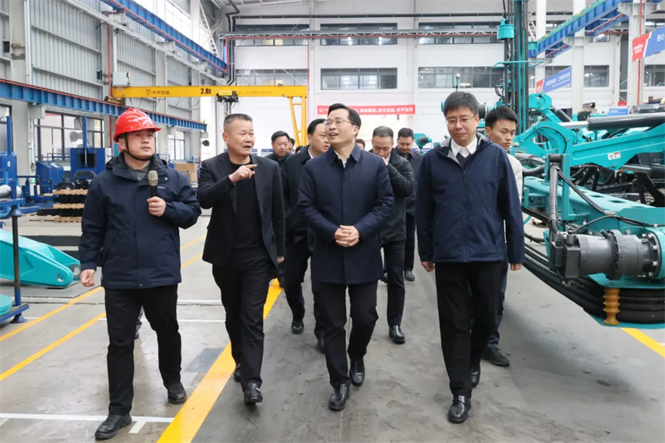 蒋红波走访调研