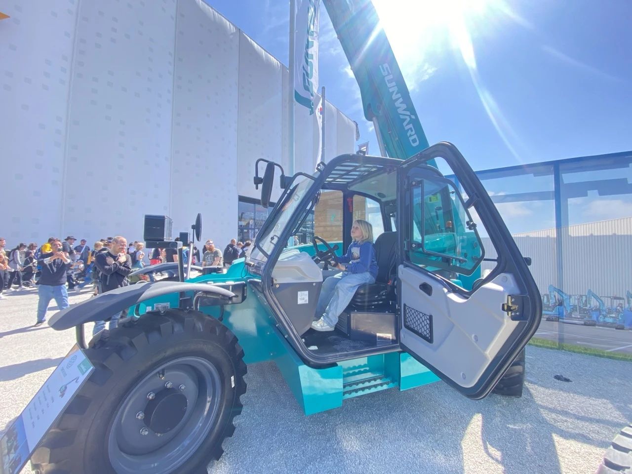 高空机械闪耀Bauma 2025！ 新能源技术与创新产品获全球瞩目