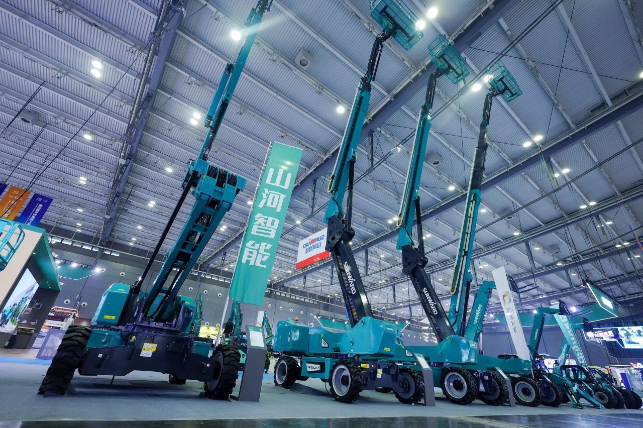 2025 CICEE | SWT34JE-P电动直臂式高空作业平台重磅发布！