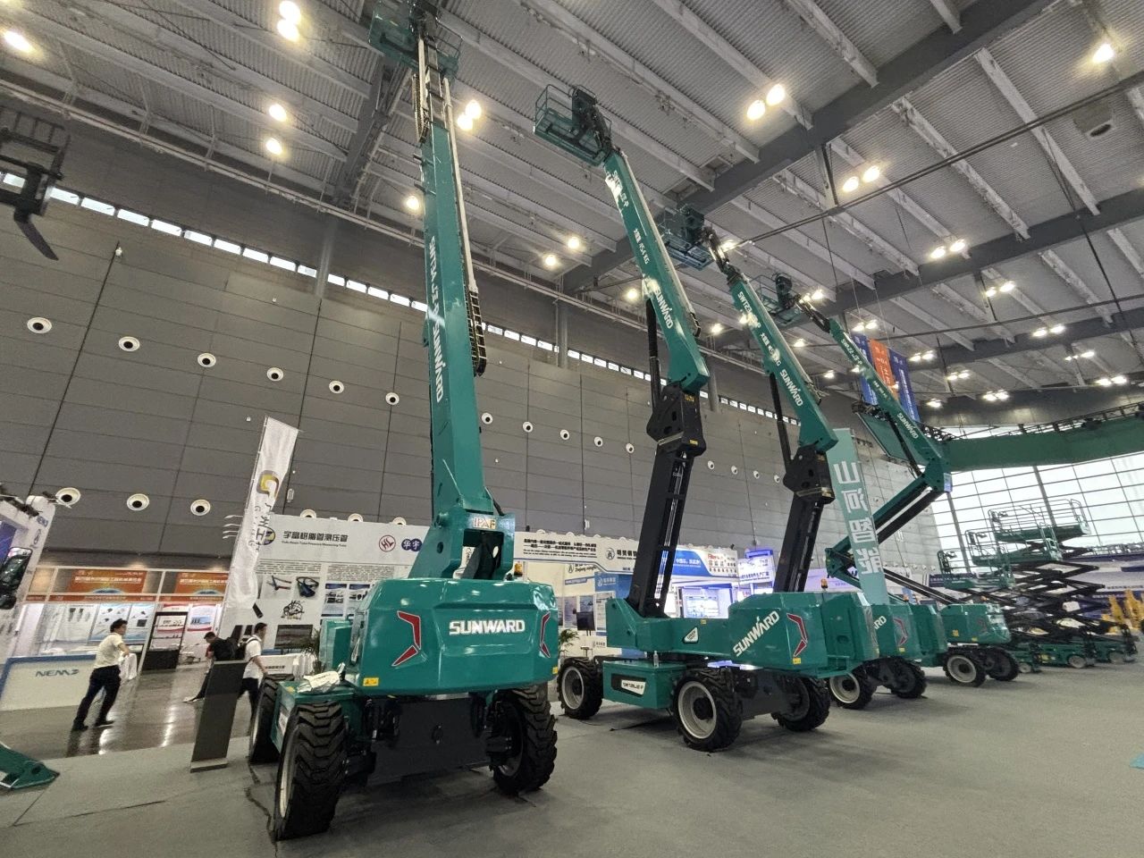 2025 CICEE | SWT34JE-P电动直臂式高空作业平台重磅发布！