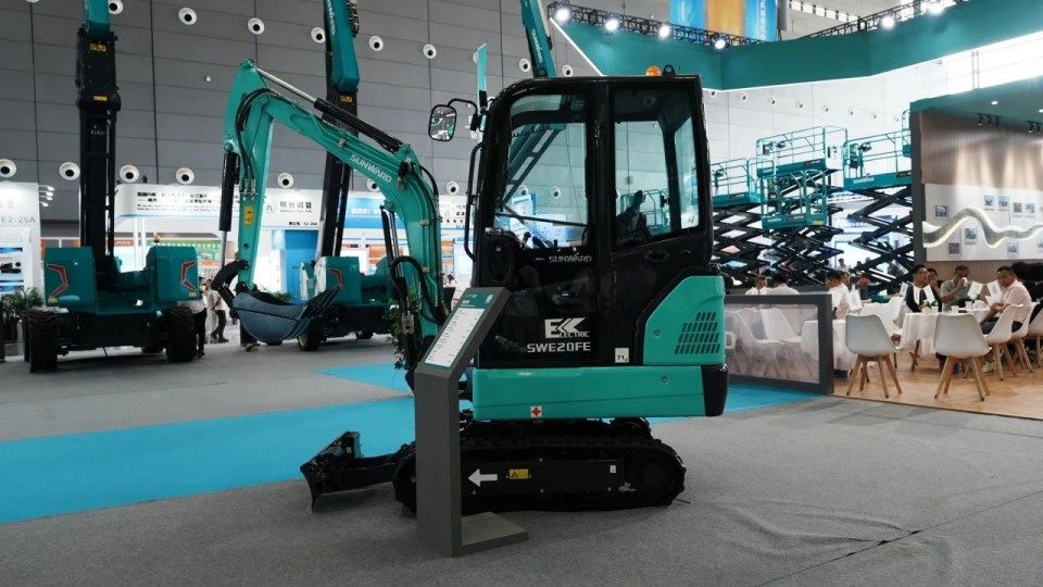 2025 CICEE | 从单一工具迈向多元化解决方案，呈现非凡挖掘机风采