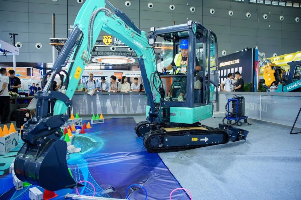 2025 CICEE | 从单一工具迈向多元化解决方案，呈现非凡挖掘机风采