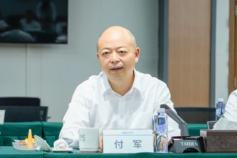 与易普力公司深化战略合作，共筑混装设备技术转化新标杆
