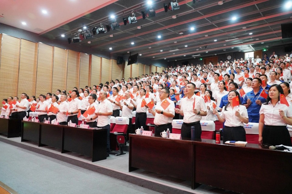 组织集中收看纪念中国人民抗日战争暨世界反法西斯战争胜利80周年大会