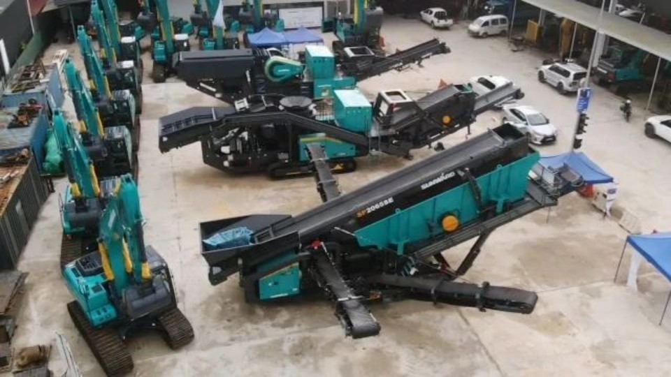 高端设备批量交付，助力马来西亚基建升级