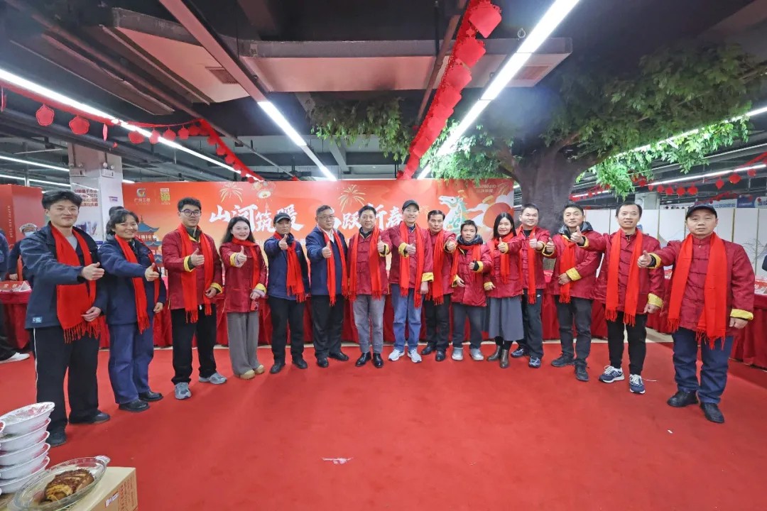 笔墨迎春，祝福暖心！在“囤”年味、送温暖、迎新春